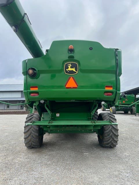 Image of John Deere S670 equipment image 3