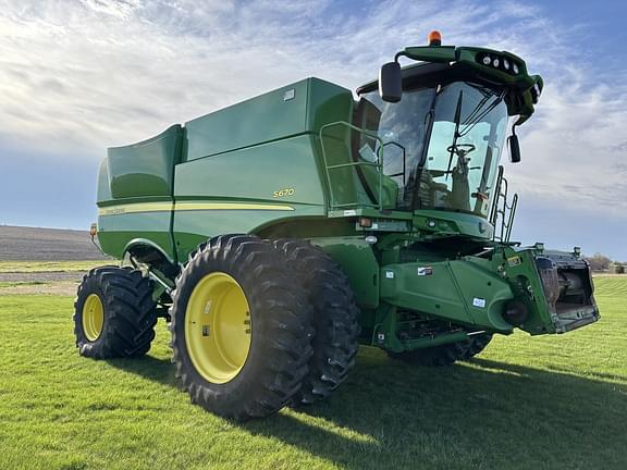 Image of John Deere S670 Primary image