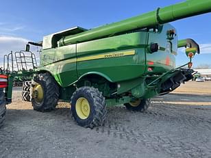 Main image John Deere S670 4