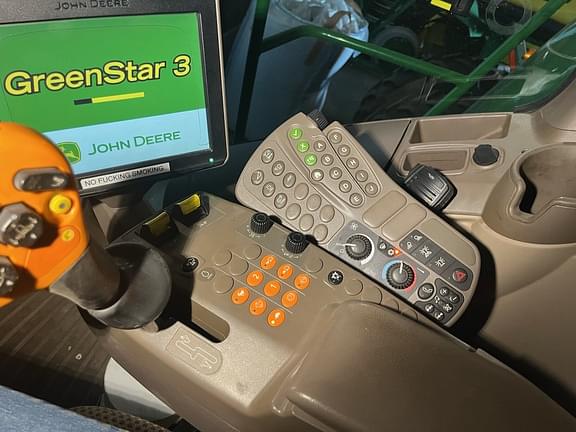 Image of John Deere S670 equipment image 4