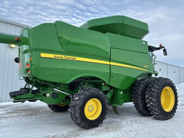 Image of John Deere S670 equipment image 3