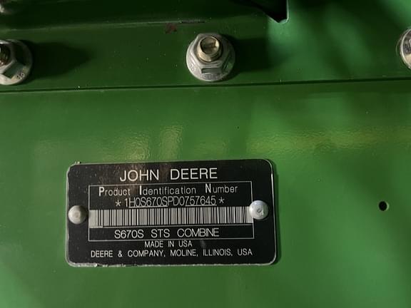 Image of John Deere S670 equipment image 4