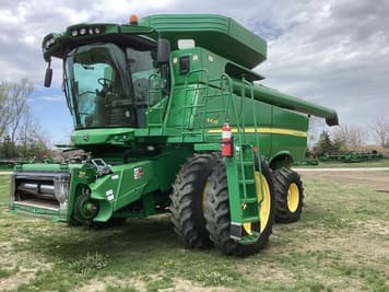 Main image John Deere S670