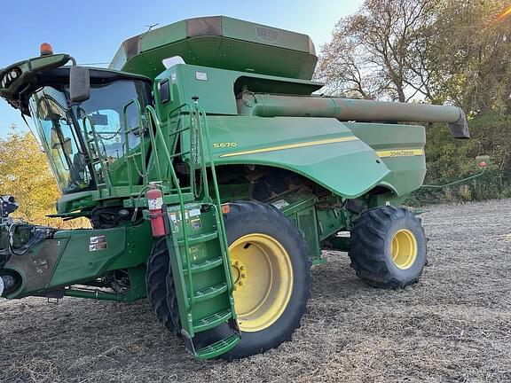 Image of John Deere S670 equipment image 1