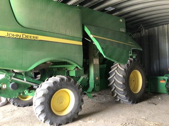 Image of John Deere S670 equipment image 2