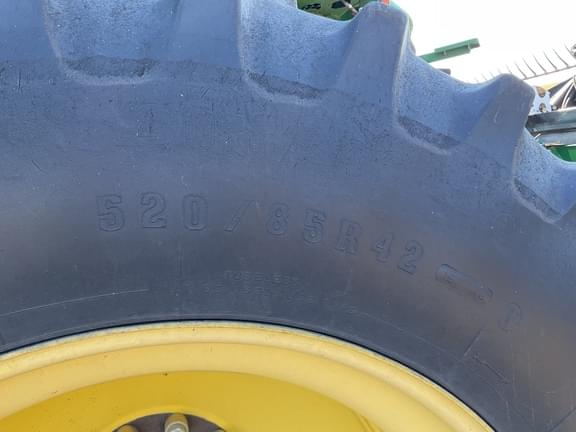 Image of John Deere S670 equipment image 3