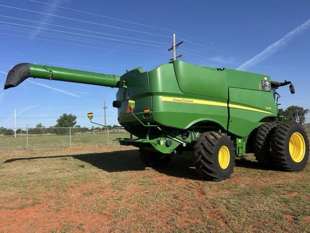 Image of John Deere S670 equipment image 2