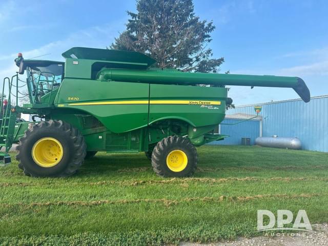 Image of John Deere S670 equipment image 2