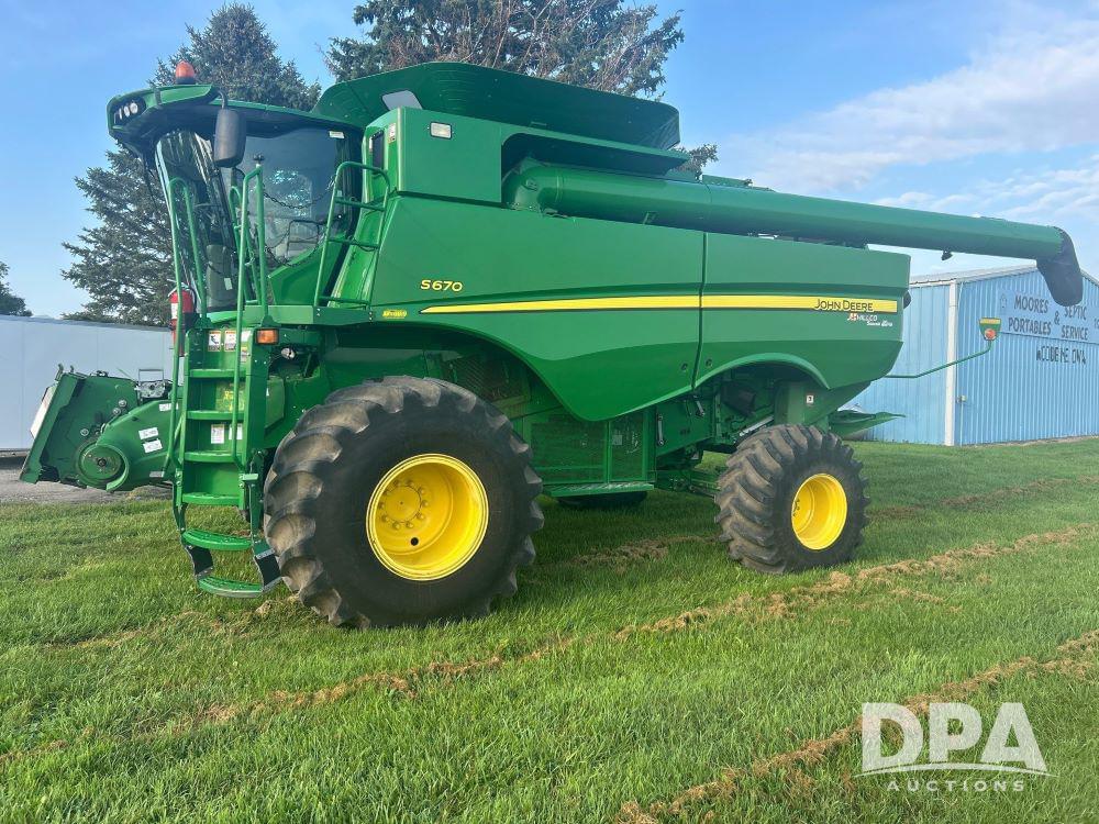 Image of John Deere S670 Primary image