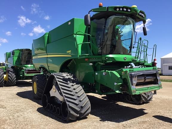 Image of John Deere S680 equipment image 1