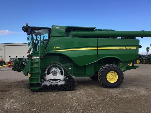 Image of John Deere S680 equipment image 2