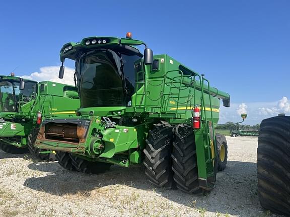 Image of John Deere S680 equipment image 2