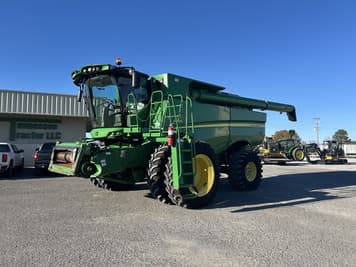 Main image John Deere S680