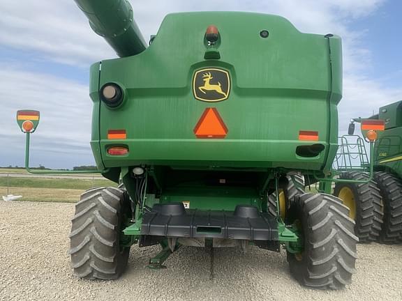 Image of John Deere S680 equipment image 3