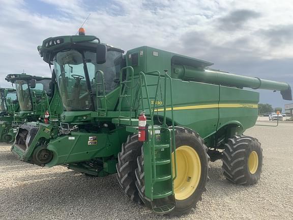 Image of John Deere S680 Primary image