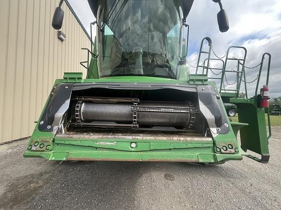 Image of John Deere S680 equipment image 3