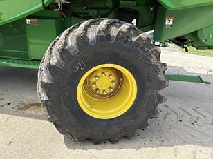 Main image John Deere S680 16