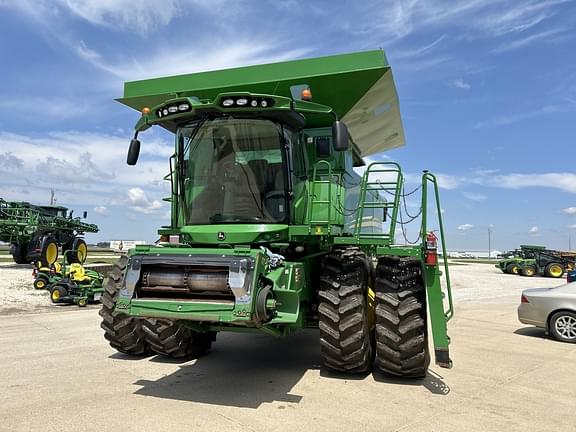 Image of John Deere S680 equipment image 4