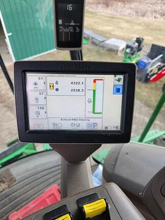 Image of John Deere S680 equipment image 2