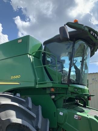 Main image John Deere S680