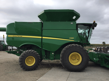 Main image John Deere S680