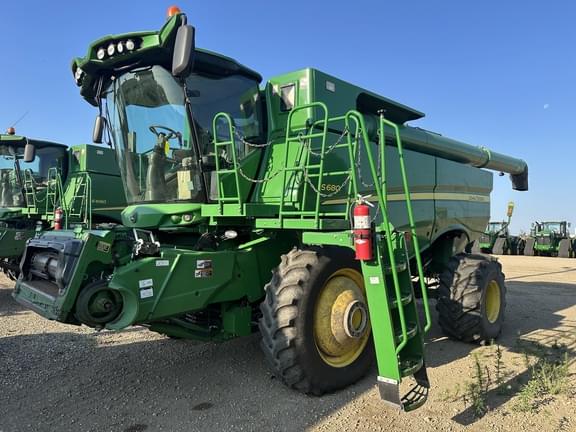 Image of John Deere S680 equipment image 2