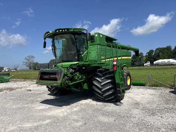Image of John Deere S680 equipment image 4