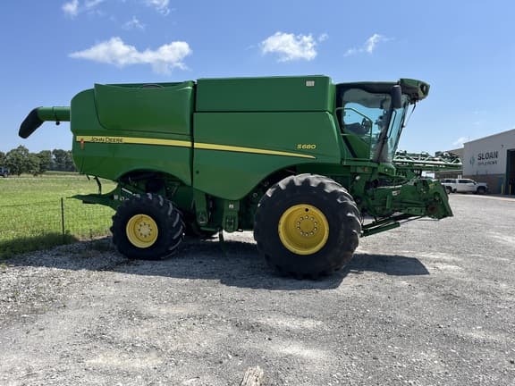 Image of John Deere S680 Primary image