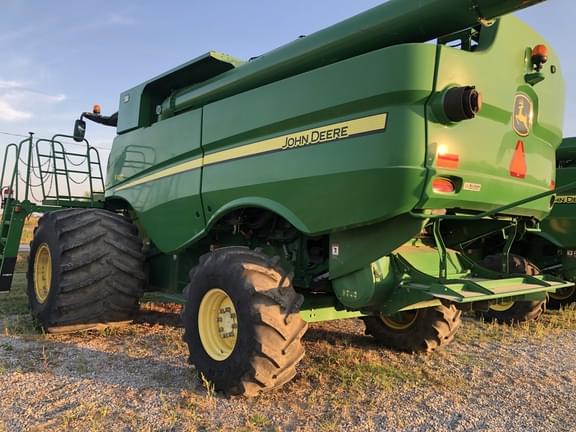 Image of John Deere S680 equipment image 4