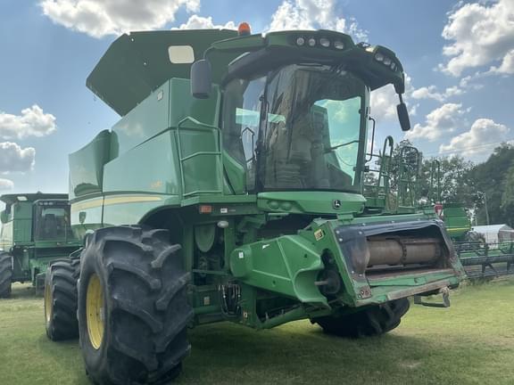 Image of John Deere S680 equipment image 1