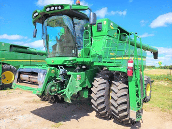 Main image John Deere S680