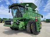 Thumbnail image John Deere S680 0