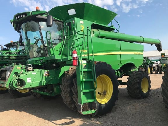 Main image John Deere S680