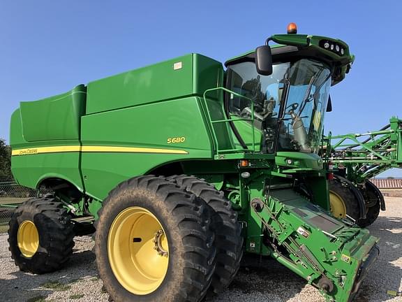 Image of John Deere S680 Primary image