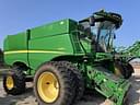 2013 John Deere S680 Image