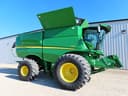 2013 John Deere S680 Image