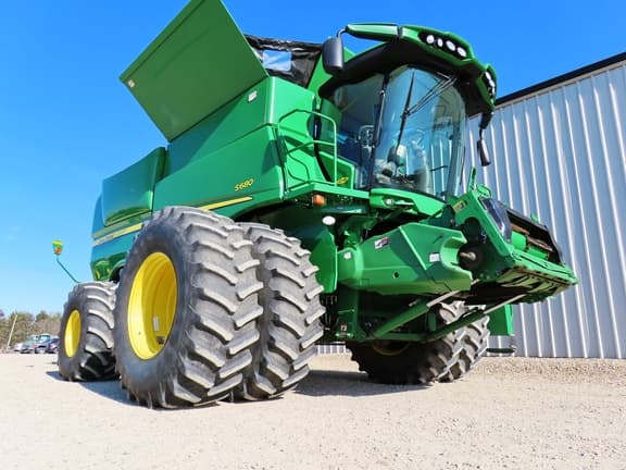 Image of John Deere S680 equipment image 3