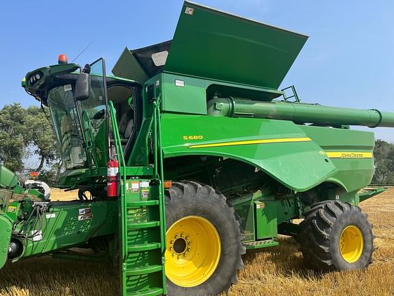 Image of John Deere S680 equipment image 4