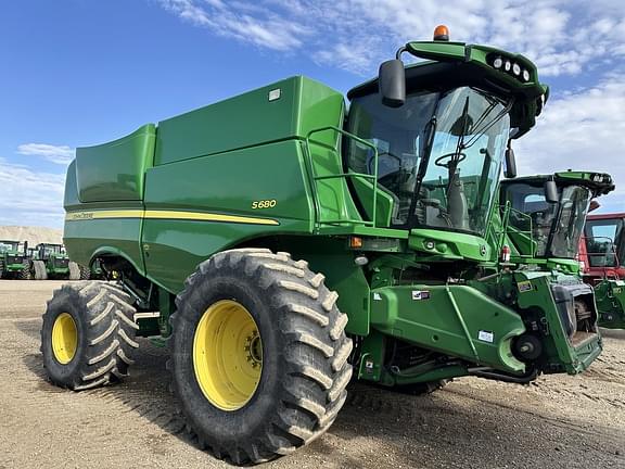 Image of John Deere S680 Primary image