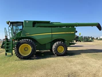 Main image John Deere S680