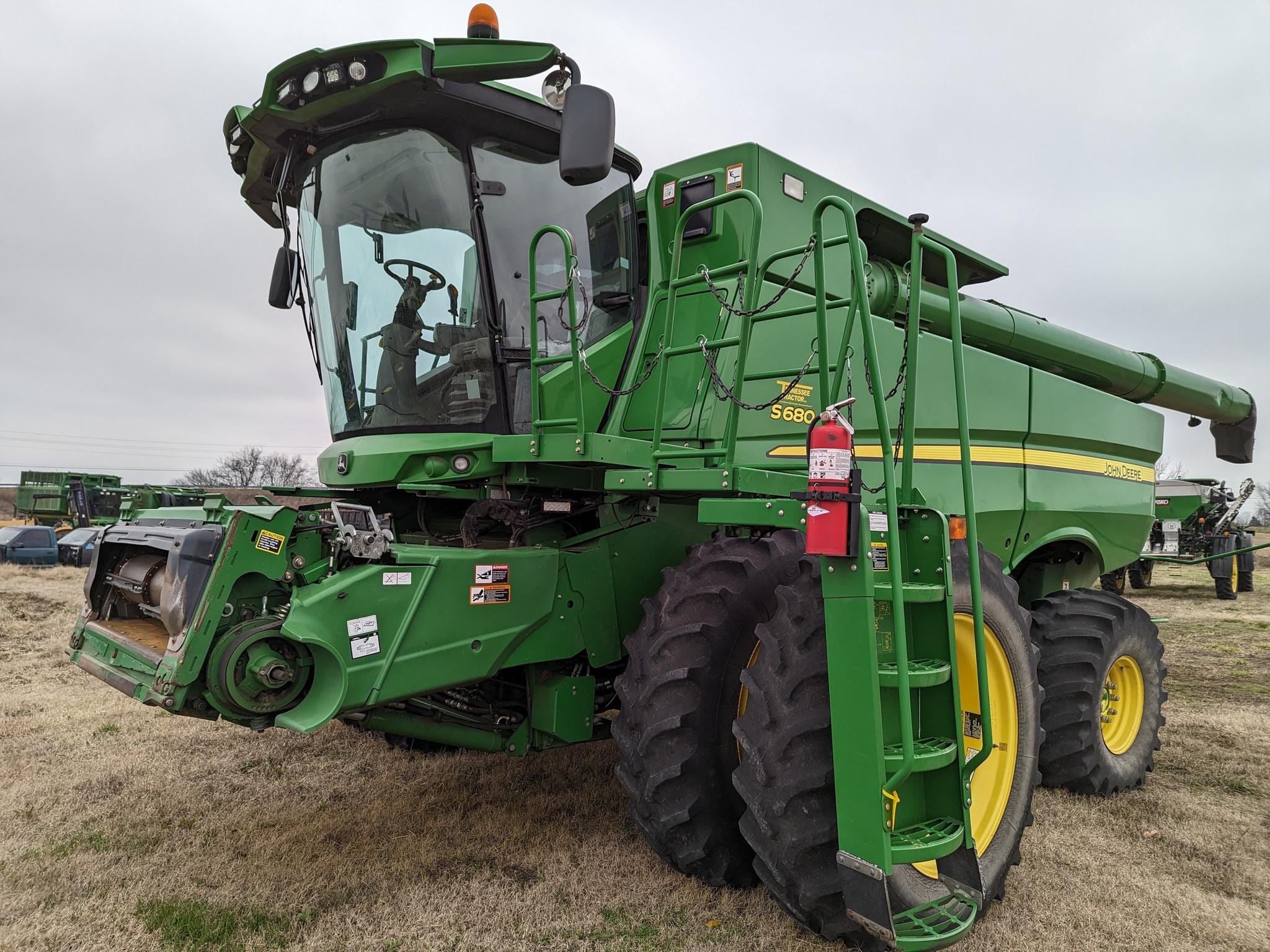 Main image John Deere S680