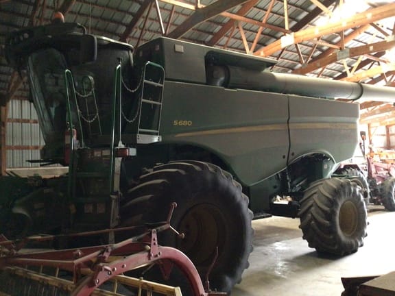 Main image John Deere S680