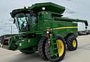 2013 John Deere S680 Image