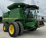 Thumbnail image John Deere S680 3