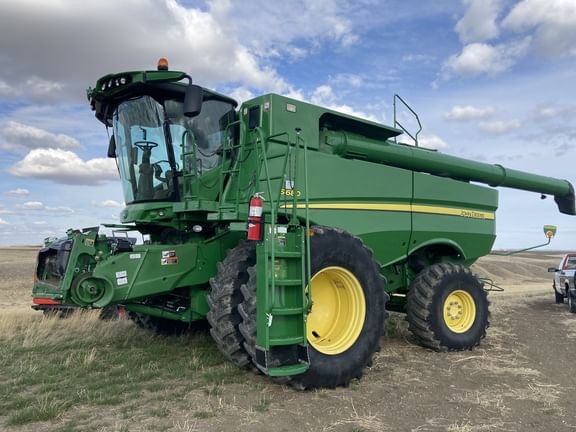 Main image John Deere S680