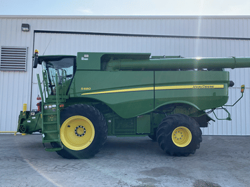 Main image John Deere S680
