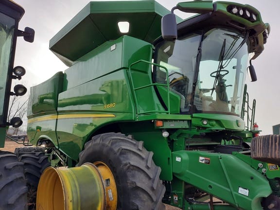 Main image John Deere S680