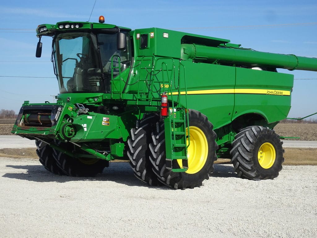 Main image John Deere S680