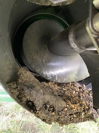 Image of John Deere S680 equipment image 3