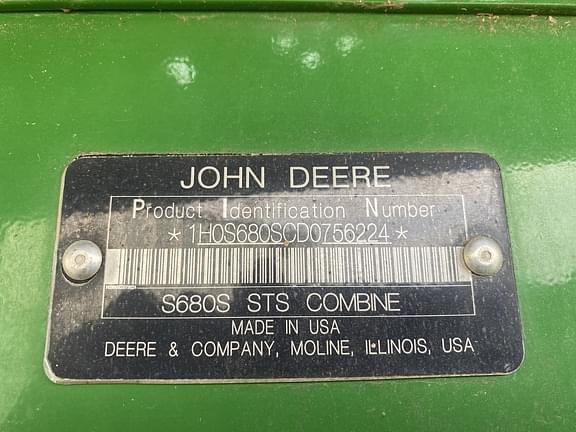 Image of John Deere S680 equipment image 1